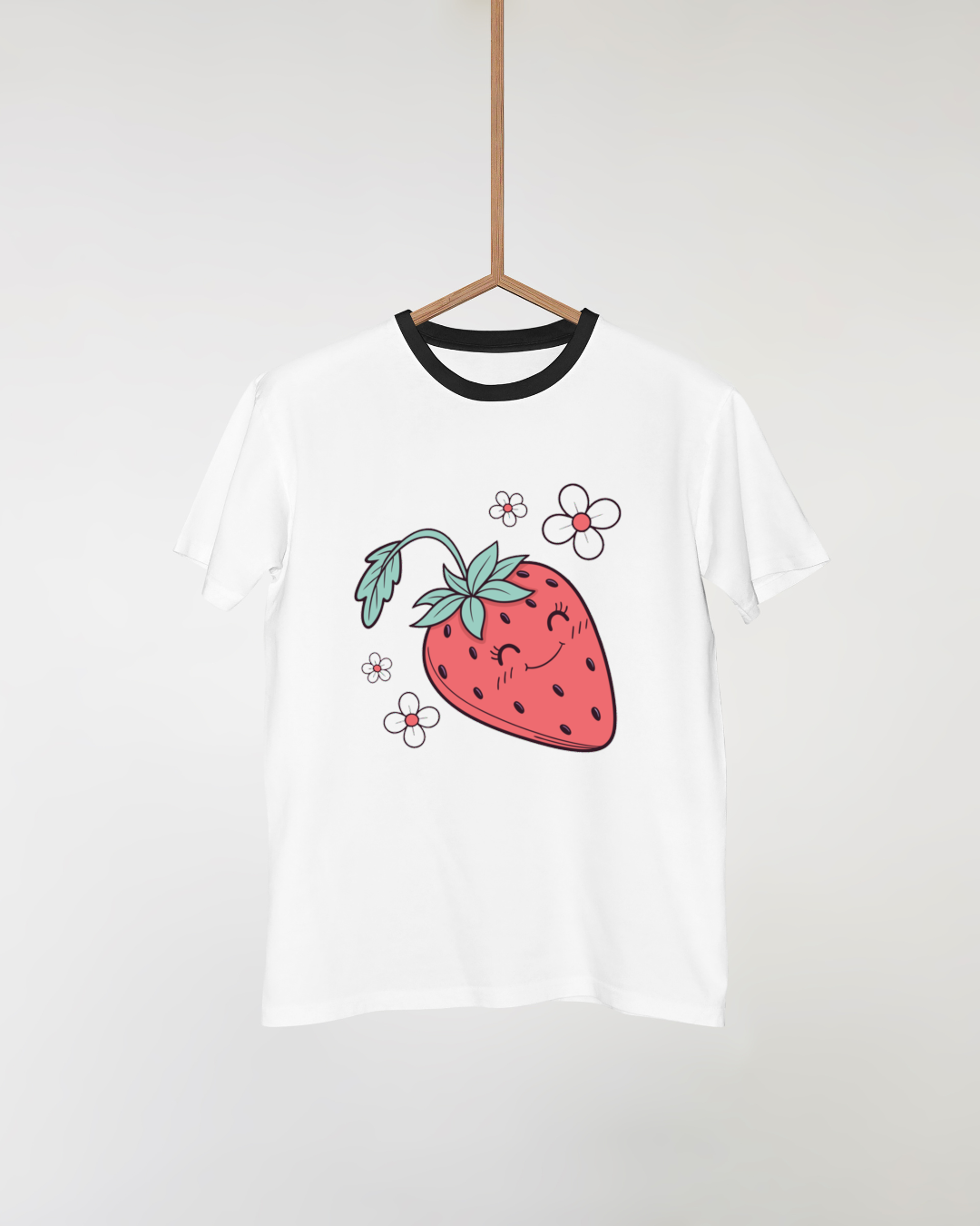 T-shirt avec icône fraise souriante style doodle dans un cadre fleuri