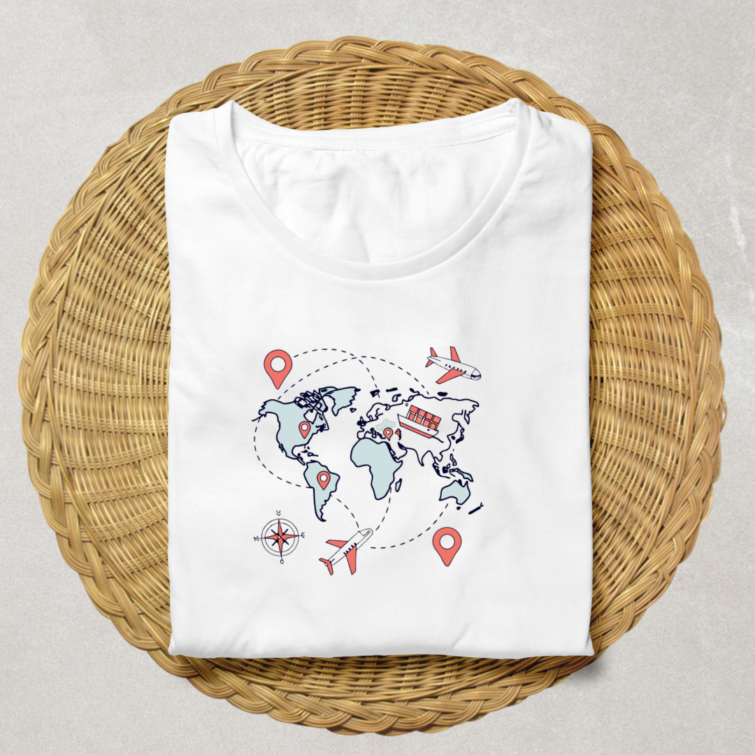 T-shirt thème exploration avec carte du monde décorative et style graphique dynamique