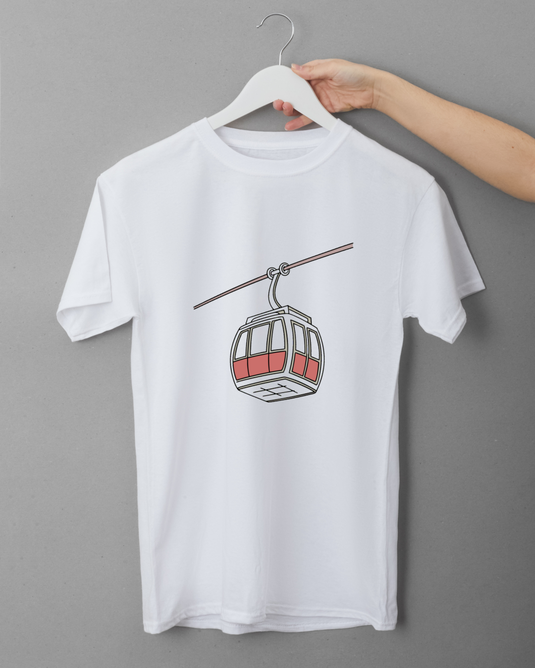 T-shirt moderne avec télécabine stylisée en mouvement pour aventure montagnarde
