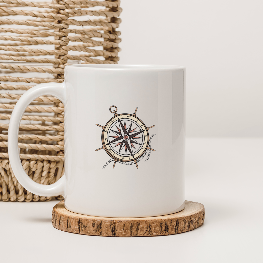 Mug avec motif rose des vents classique sur fond nautique épuré design élégant