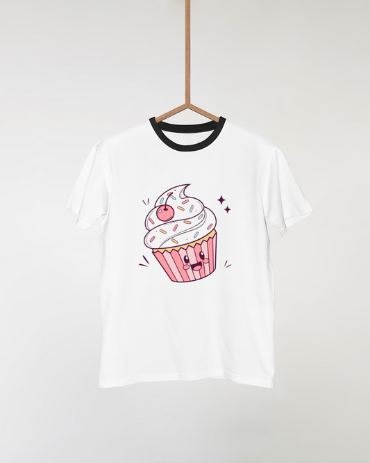 T-shirt avec cupcake kawaii joyeux, parfait pour un look festif.