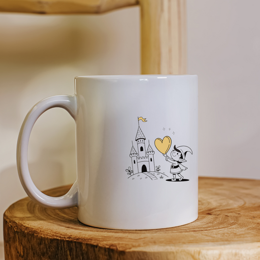 Mug décoré d'un petit elfe joyeux dans un style cartoon de conte de fées