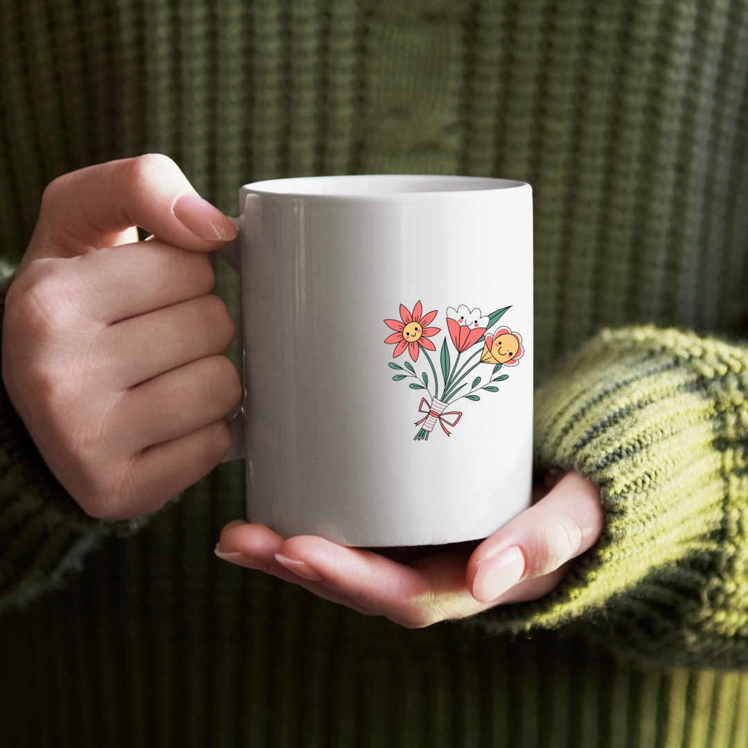 Mug en céramique avec un motif floral doodle, ambiance printemps lumineux