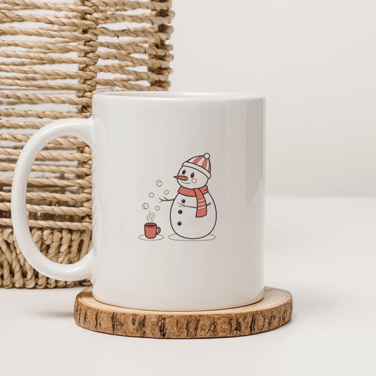 Mug avec bonhomme de neige amusant illustrant la convivialité en style hivernal