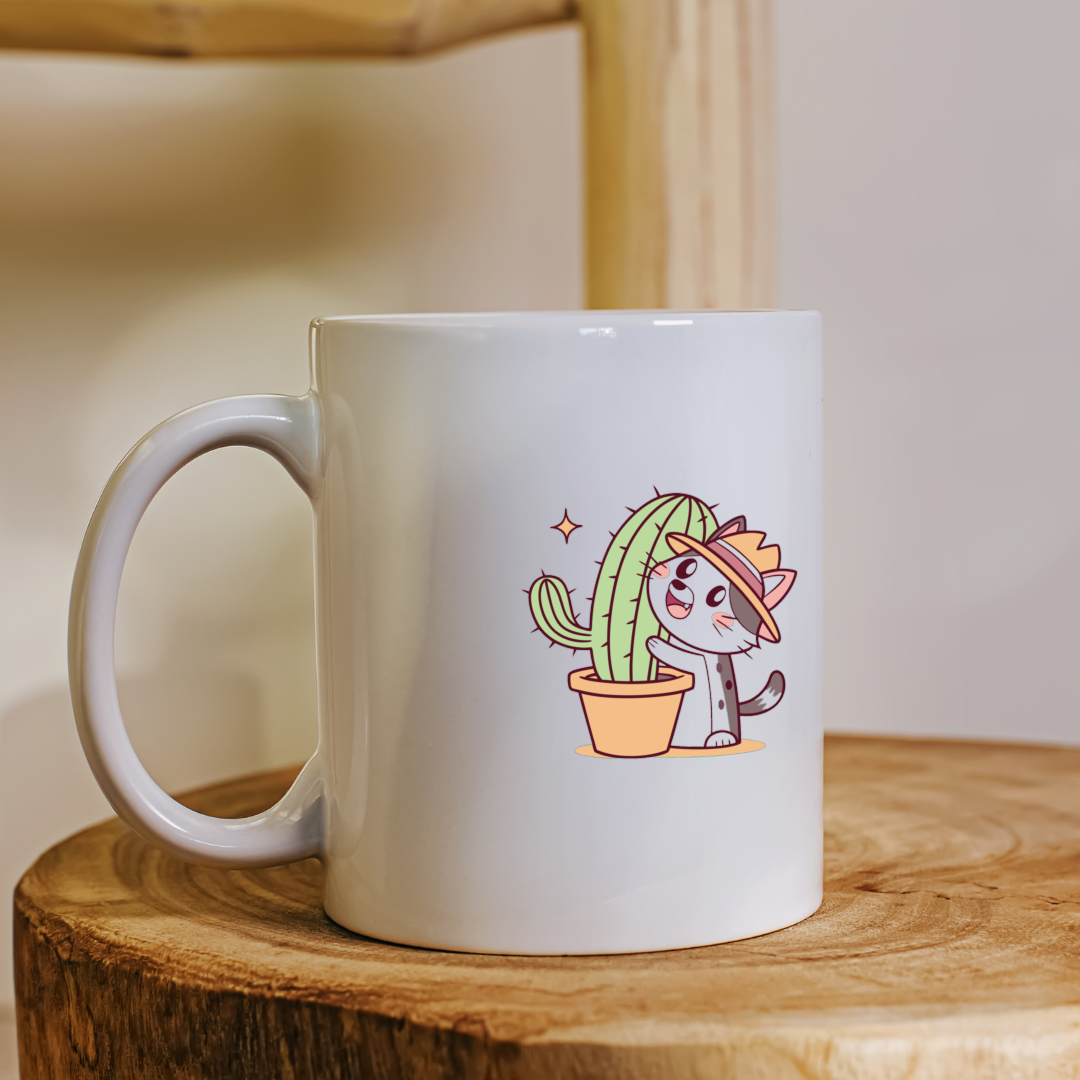 Mug avec un chat kawaii câlinant un cactus, parfait pour les amoureux de nature