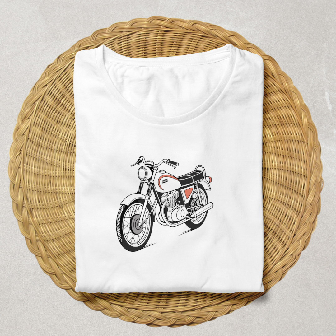 T-shirt stylisé moto vintage Suzuki, cadeau idéal pour passionnés.