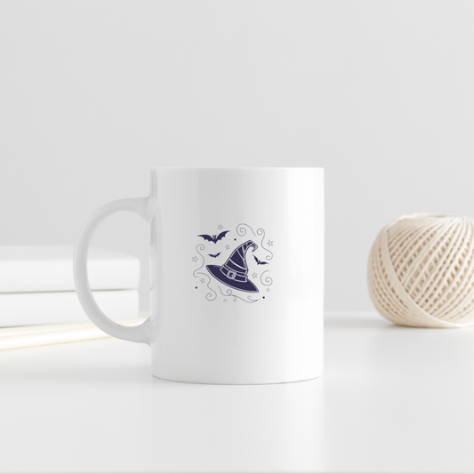 Mug avec chapeau de sorcière et chauves-souris en motif magique de style Halloween