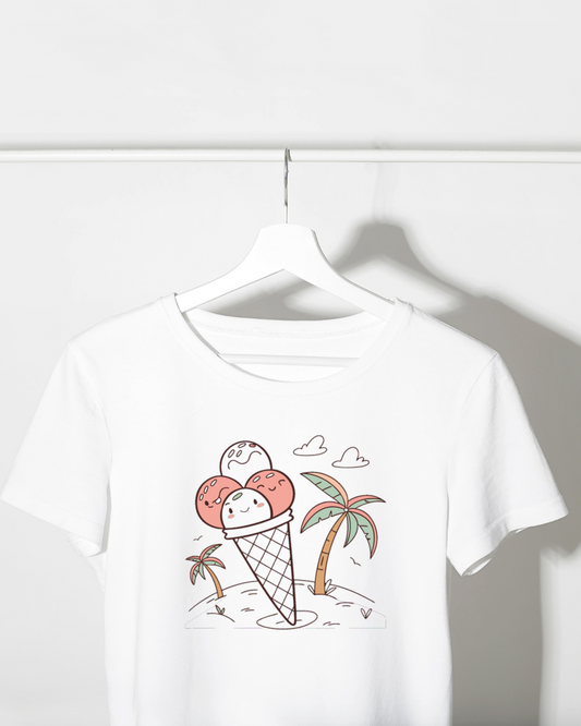 T-shirt tropical avec doodle de glace souriante ensoleillée sur fond jaune