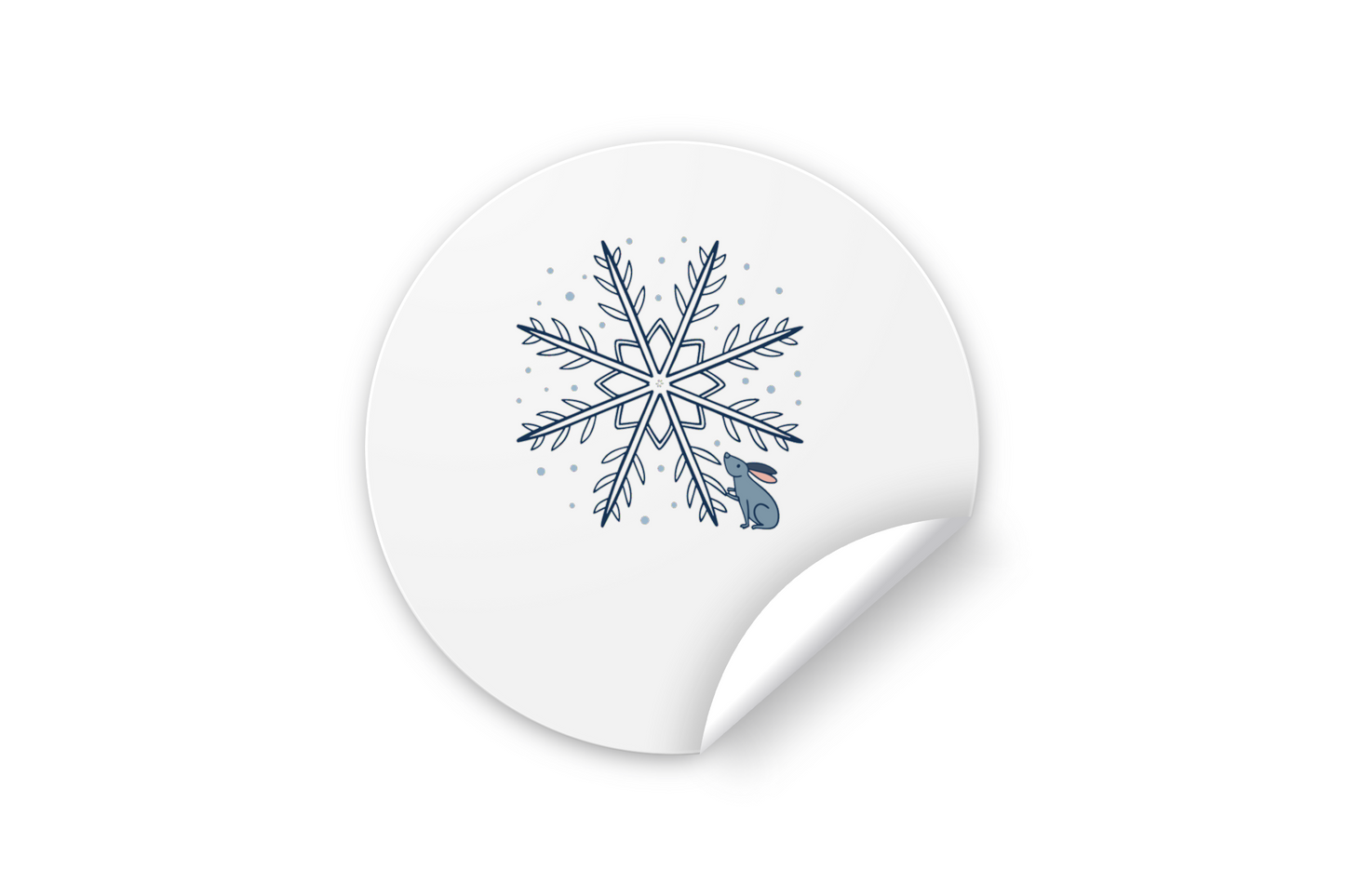 Sticker décoratif avec une souris sous un flocon dans un style magique hivernal