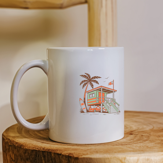 Mug avec design rétro de cabane de surfeur, idéal pour une ambiance plage.