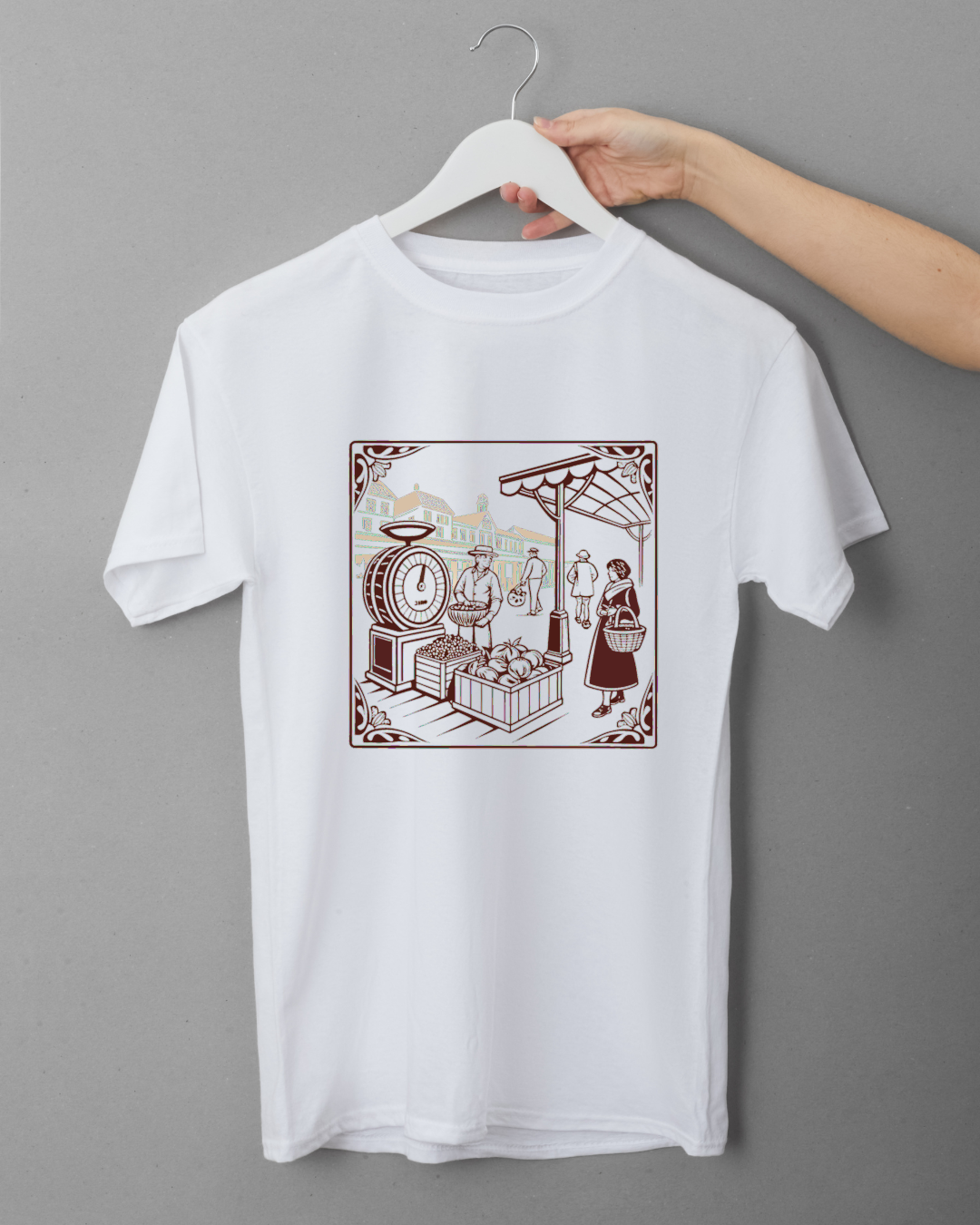 T-shirt décoré avec un motif rétro de marché, ajoutant un style unique à votre look.
