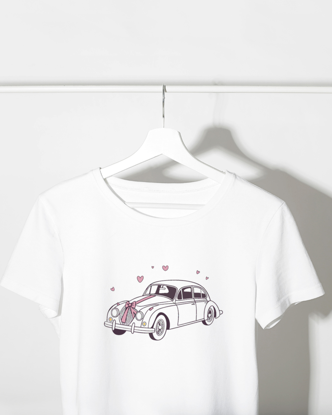 Illustration sur t-shirt 'Just Married' pour look rétro