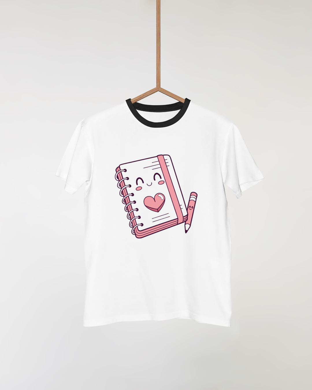 T-shirt au style minimaliste avec icône numérique créative et tendance