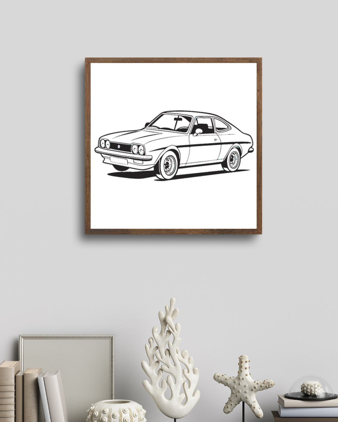 Opel Manta en cadre : parfaite pour enrichir un salon rétro ou bureau.