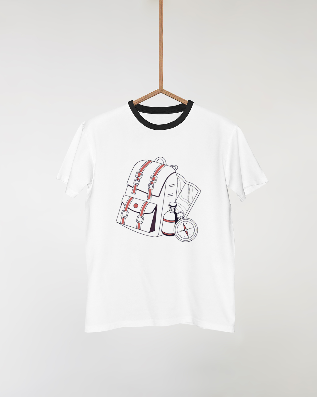 T-shirt minimaliste avec sac à dos stylisé évoquant un voyage aventureux