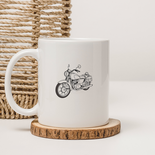 Design de moto rétro sur mug, parfait pour les amateurs de café vintage.