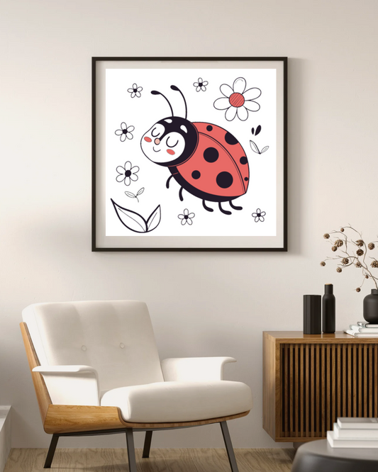 Cadre avec une coccinelle souriante, design fleuri, idéal pour décoration murale