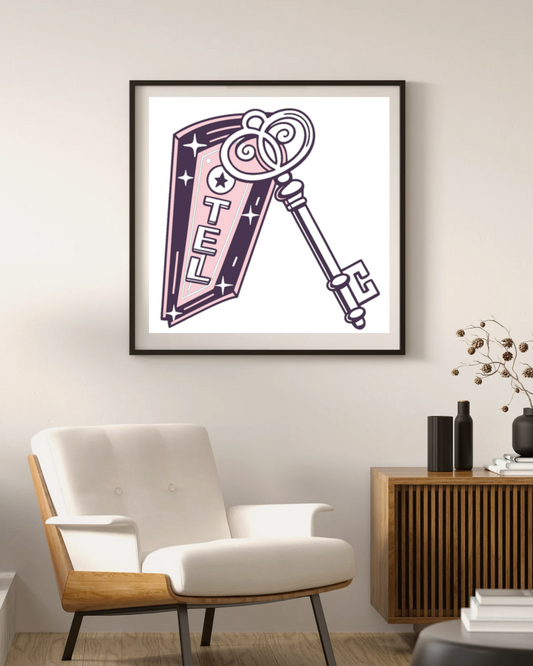 Illustration rétro de clé d'hôtel en violet sur mur, idéale pour déco vintage.