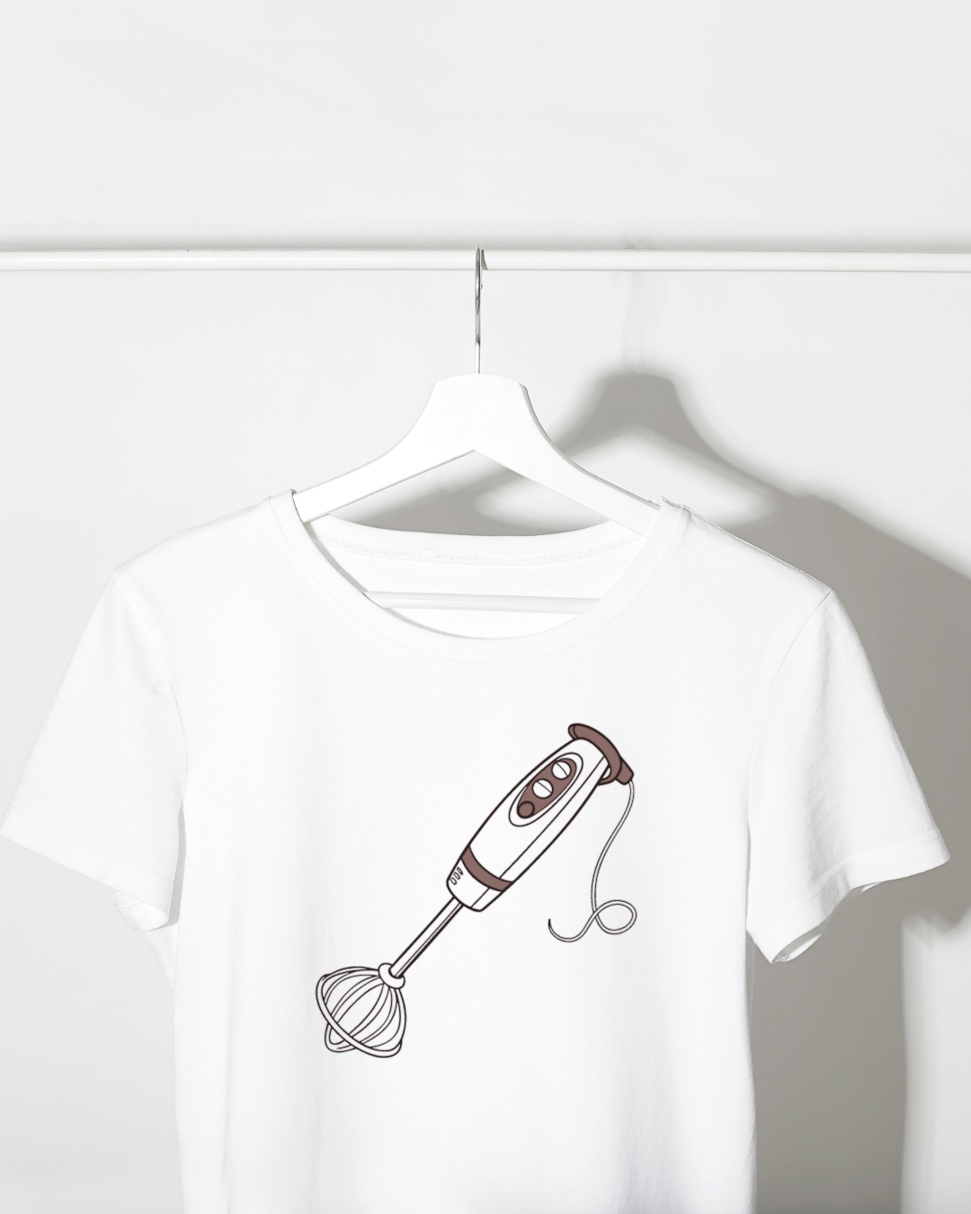 T-shirt créatif avec mixeur animé en doodle tendance pour cuisine inventive