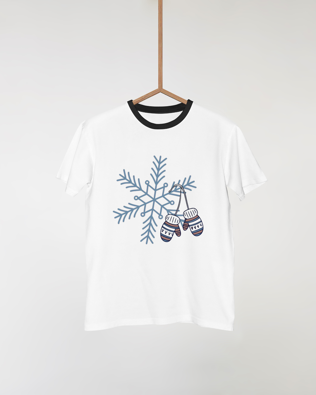 T-shirt hivernal avec motif numérique de flocon et moufles élégant et stylisé