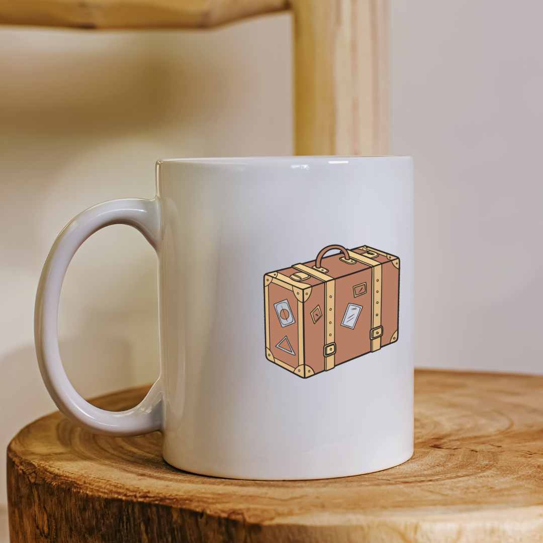 Mug avec design rétro de valise vintage dessinée à la main pour aventure et exploration