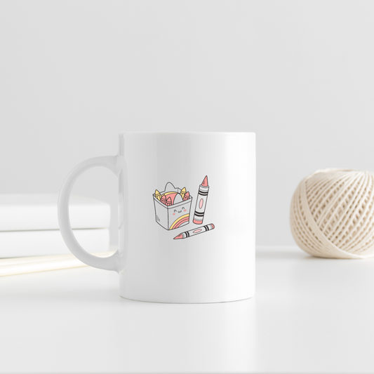 Mug avec icône numérique de crayons Kawaii pastel, ambiance enfantine douce