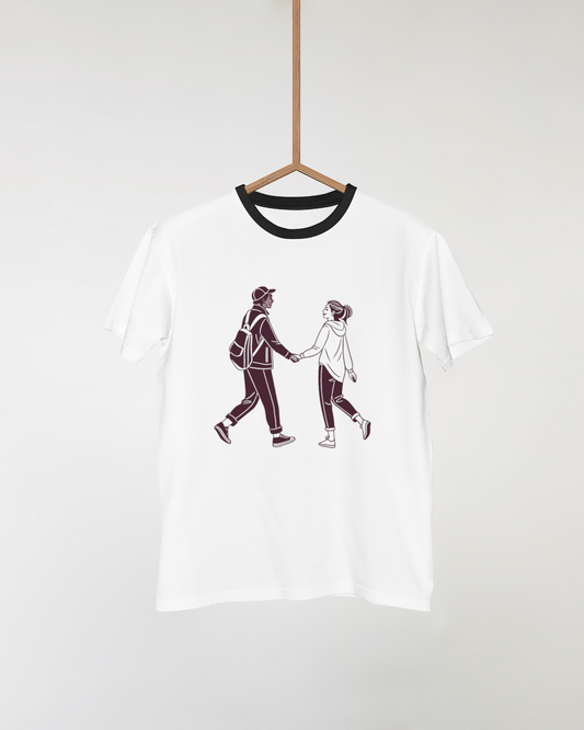 Design pour t-shirt avec un couple moderne main dans la main