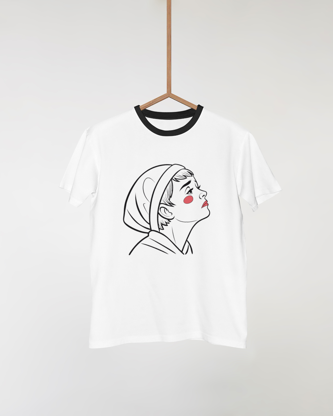 T-shirt avec garçon songeur en dessin poétique