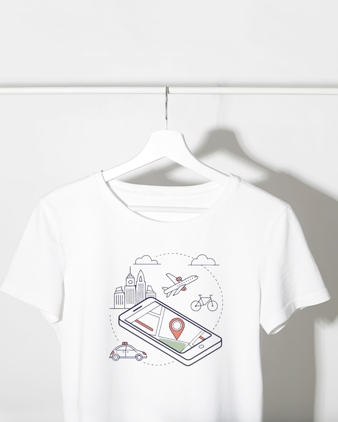 T-shirt avec icône smartphone au tracé sobre inspirée du thème de voyage