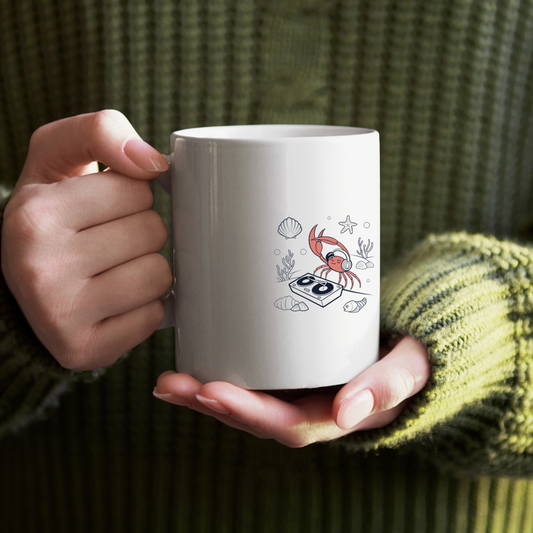 Mug avec crabe DJ animé dans l'océan pour un thème marin amusant et unique