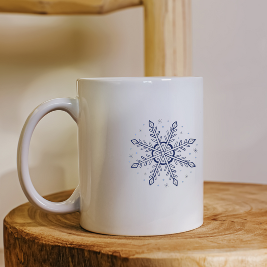 Mug au design flocon géométrique élégant inspirant un charme hivernal