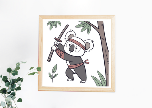 Cadre déco avec koala ninja en pleine aventure style minimaliste