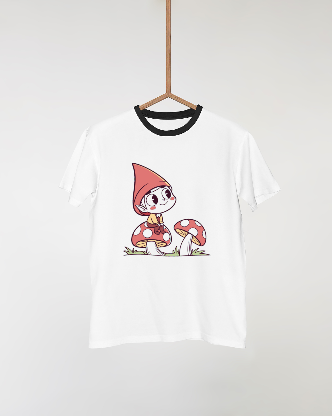 T-shirt fantaisie avec lutin rêveur style cartoon sur un champignon