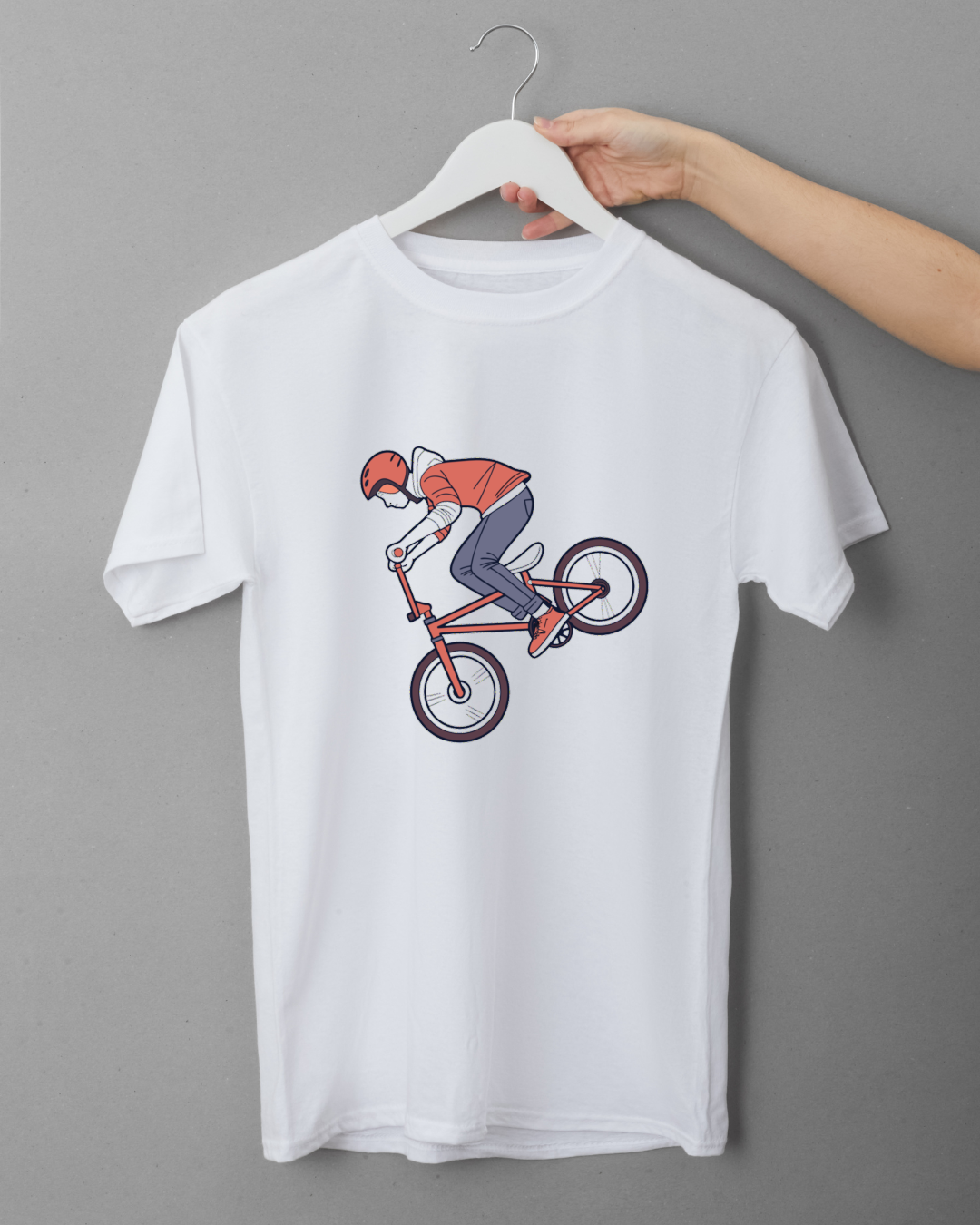 T-shirt avec cycliste BMX acrobatique pour un look aventure urbaine dynamique