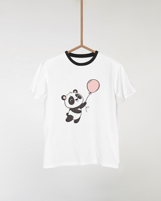 Design t-shirt panda kawaii avec ballon rose, idéal pour vêtements amusants.
