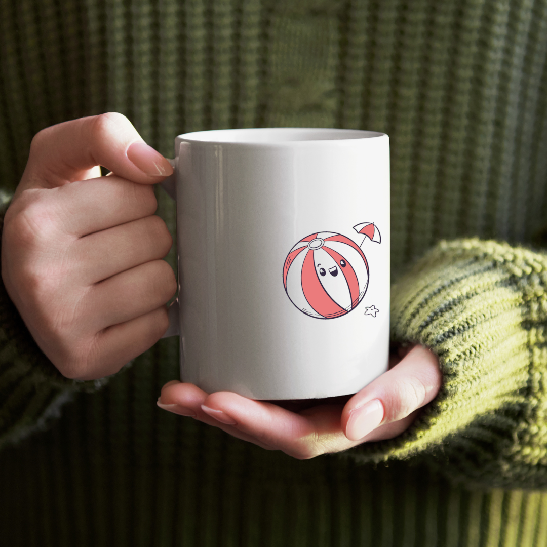 Mug estival avec visuel de balle de plage souriante pour une ambiance joyeuse