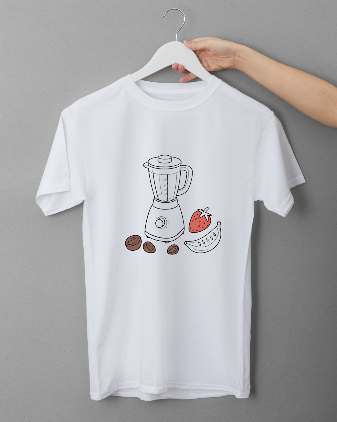 T-shirt avec design culinaire créatif mis en scène sur fond neutre