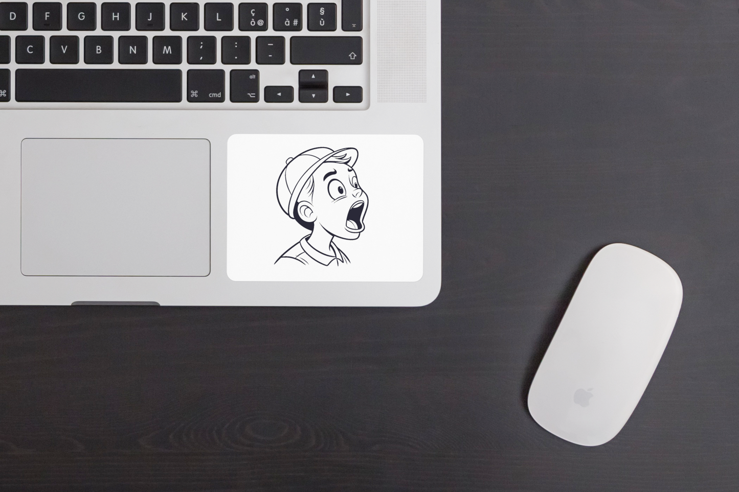 Sticker vibrant avec garçon ébahi en style cartoon impulsant des émotions subtiles