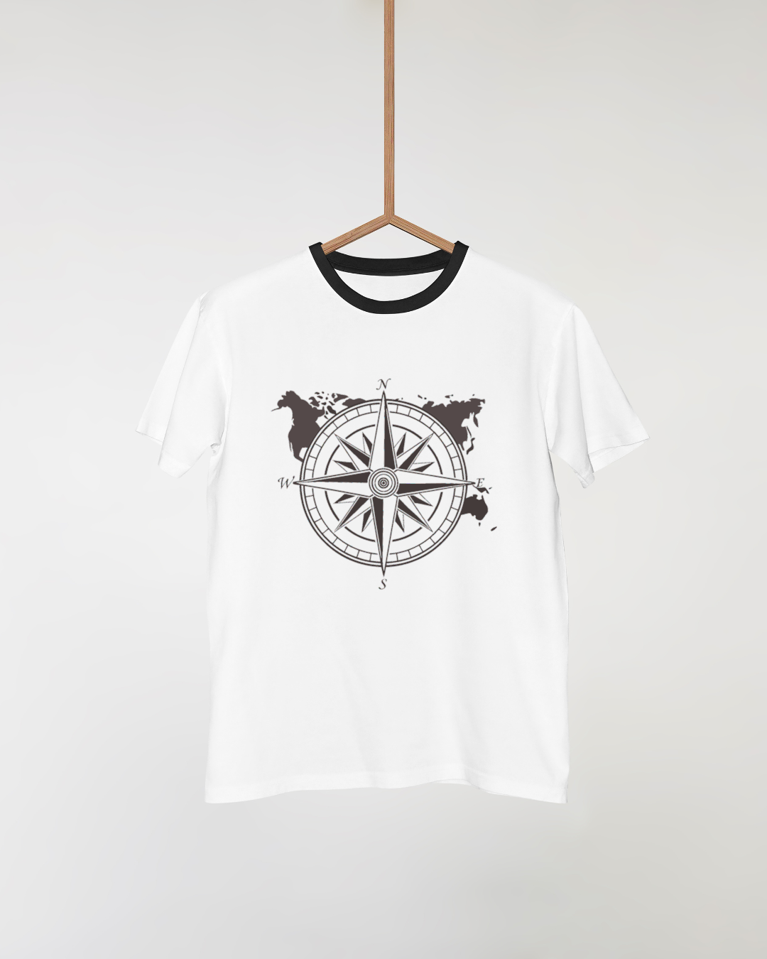 T-shirt avec design classique boussole vintage pour un style aventurier intemporel