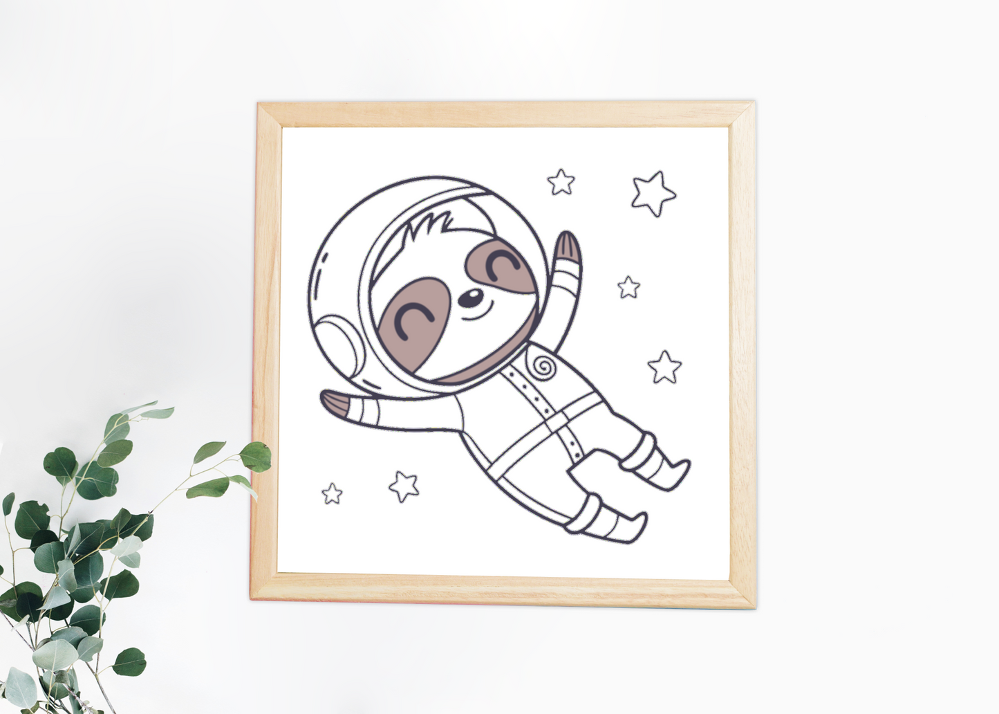 Cadre présentant un paresseux astronaute kawaii flottant dans l'espace cosmique
