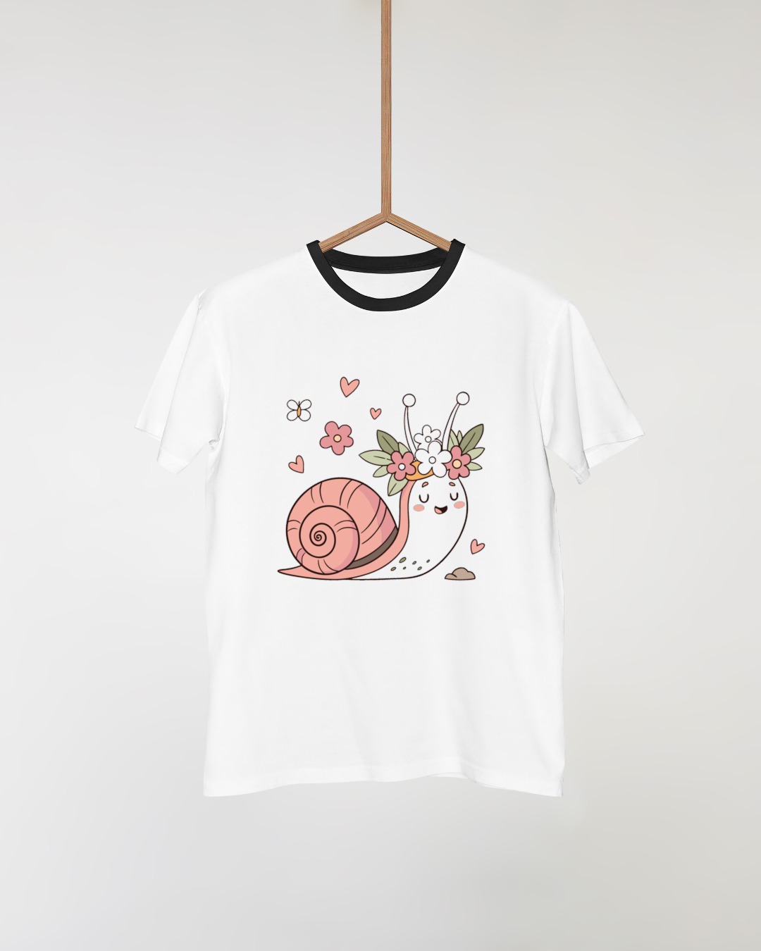 T-shirt avec escargot fleuri pastel joyeux sur fond de printemps charmant