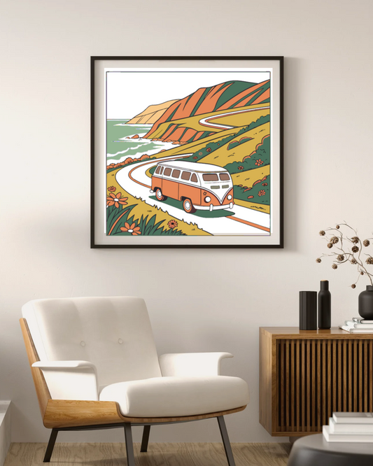Affiche encadrée : Combi vintage en road trip sur la côte.