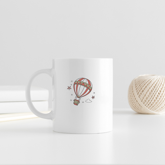 Mug en céramique avec montgolfière cartoon pour une aventure céleste colorée