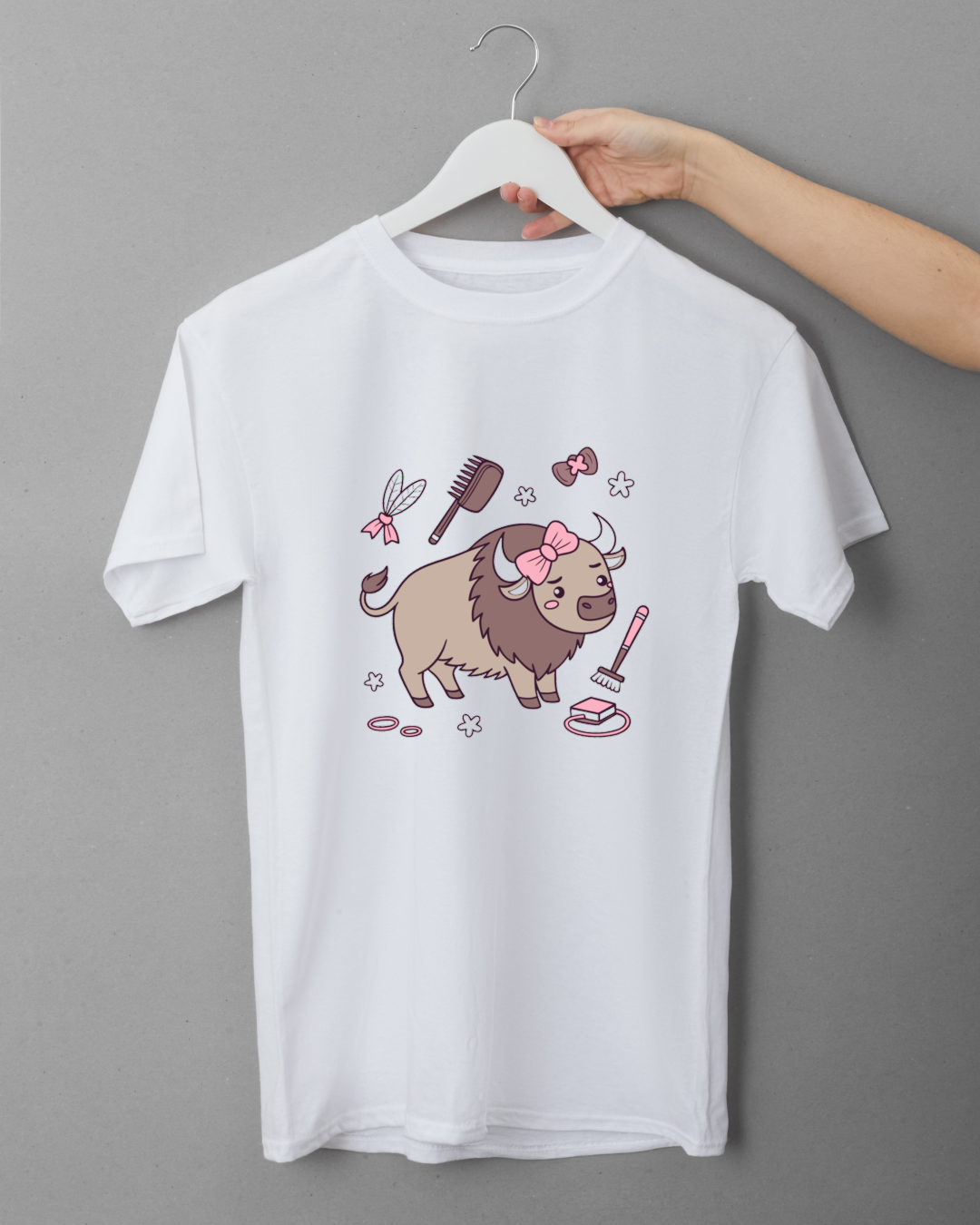 T-shirt décoratif avec motif bison coquet au salon dans des tons pastel apaisants