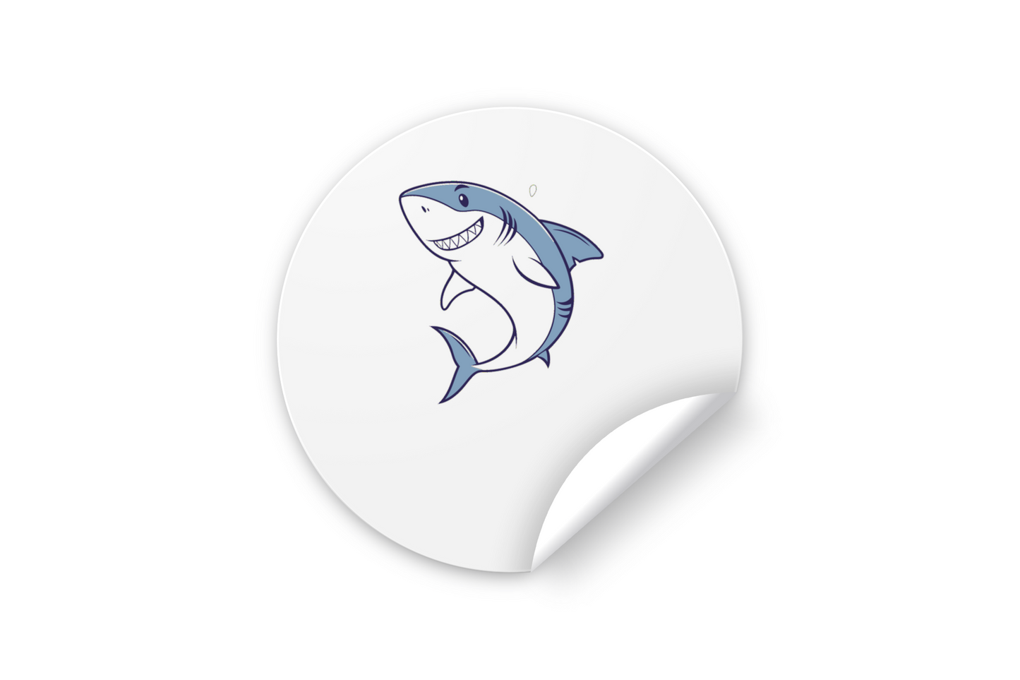 Sticker amusant avec un requin cartoon souriant, idéal pour décorer vos affaires
