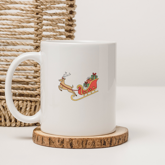 Mug festif avec motif de renne souriant et traîneau pour un Noël enchanté