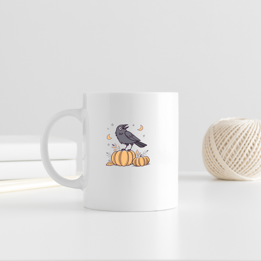 Mug avec corbeau sur citrouille dans un style Halloween ludique et créatif