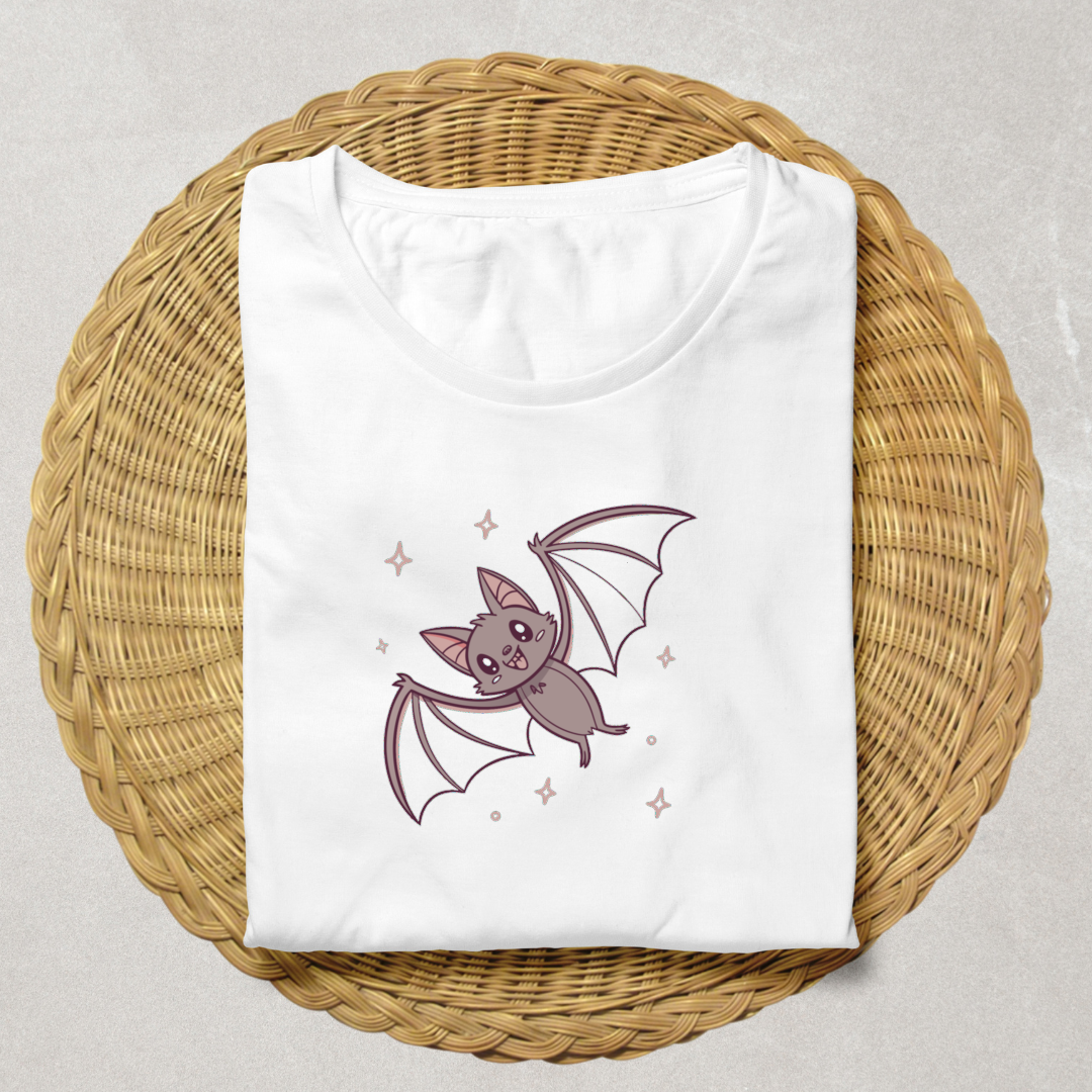 T-shirt avec chauve-souris kawaii sur fond nocturne idéal pour fans de kawaii