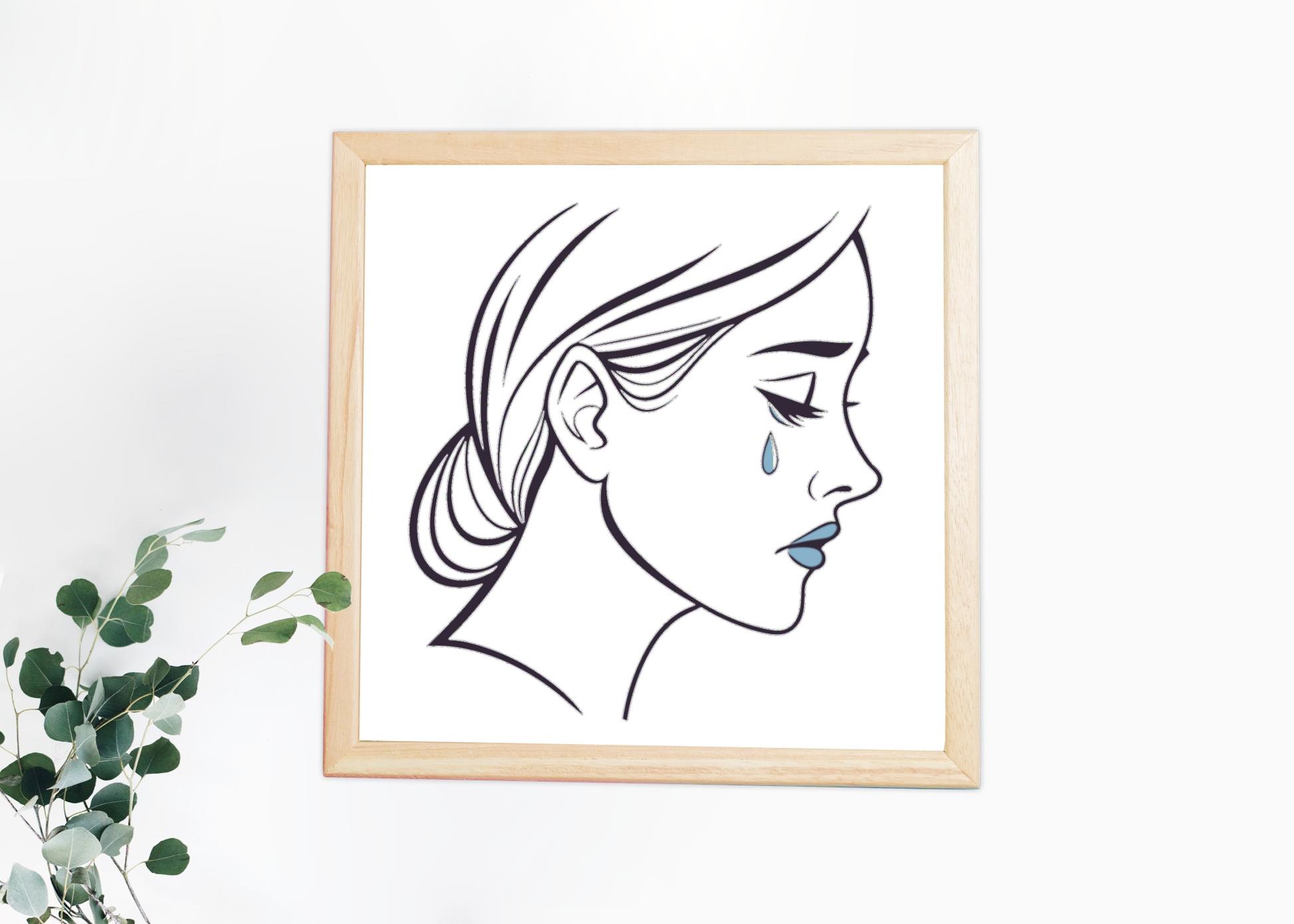 Cadre décoratif moderne avec une femme au regard mélancolique en fond artistique