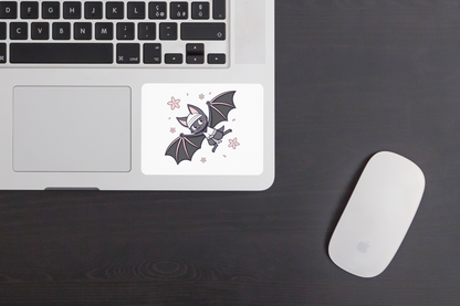 Sticker avec chauve-souris kawaii en kimono fleuri, style charme joyeux et coloré